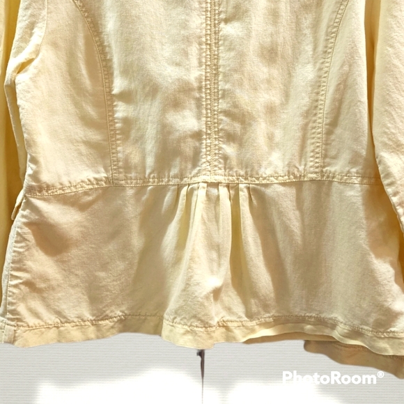 Beautiful Chico's soft yellow jacket, size 2 (large) - Picture 5 of 5